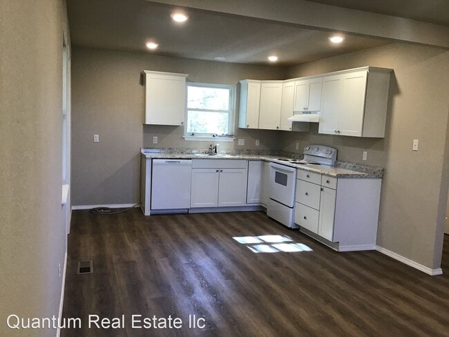 Building Photo - 2 br, 1 bath House - 506 Hemlock