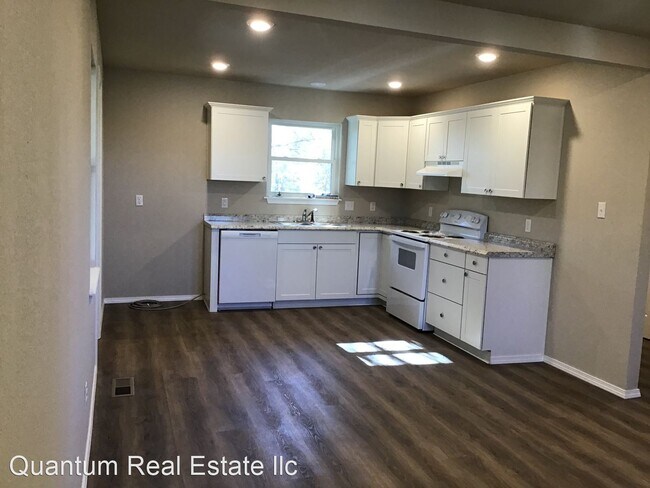 Foto del edificio - 2 br, 1 bath House - 506 Hemlock