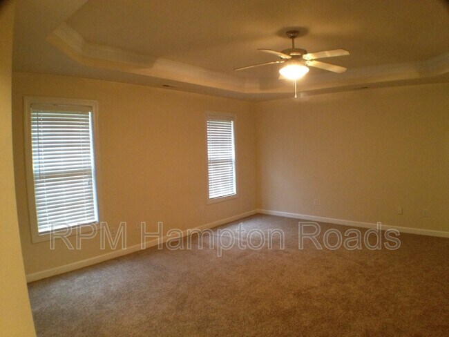 Building Photo - 909 Brice Ct