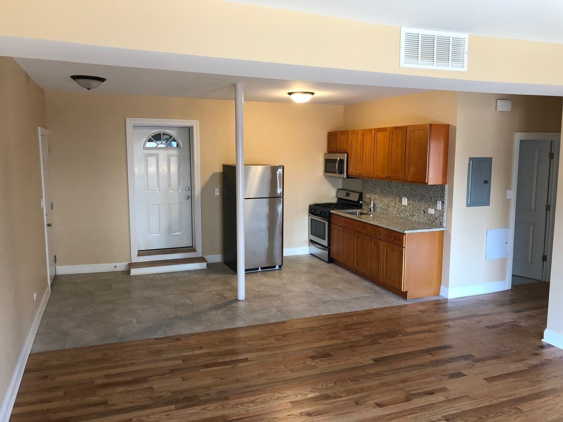 Brand new rehabbed 2bed/1bath in Cicero Apartment for Rent in Cicero