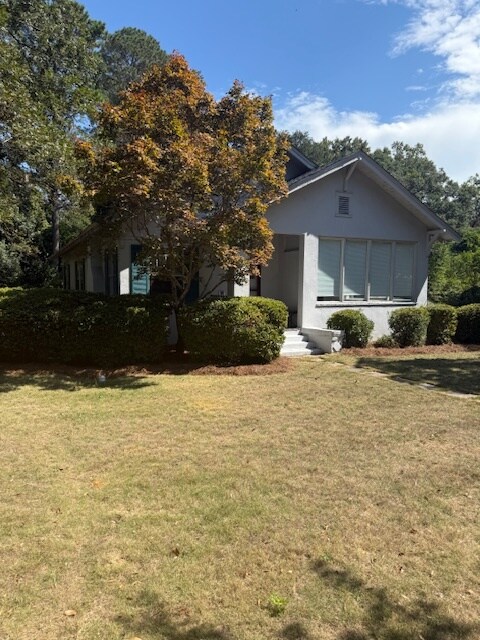 Foto del edificio - 107 N 1st St