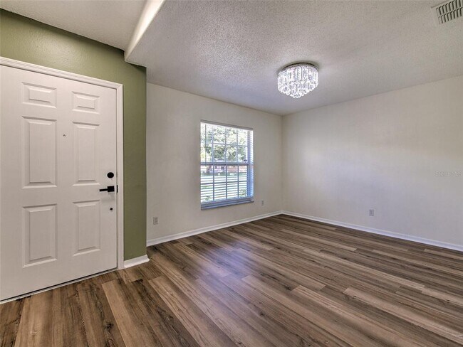 Foto del edificio - 11407 Wellman Dr