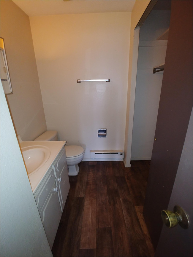 Building Photo - 5271 Eastwick Dr