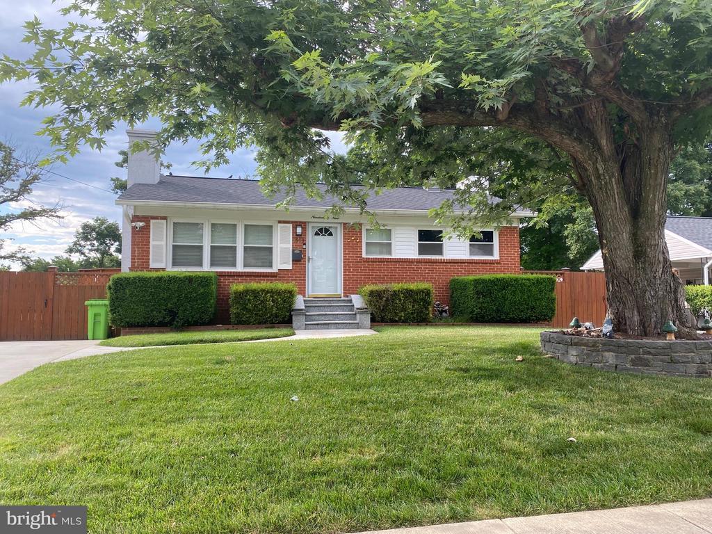 1909 York Dr, Woodbridge, VA 22191 House Rental in Woodbridge, VA