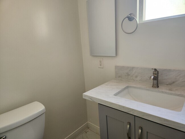 Building Photo - 12603 Josephine St