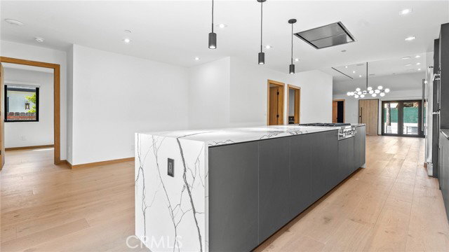 Building Photo - 514 W Washington Blvd