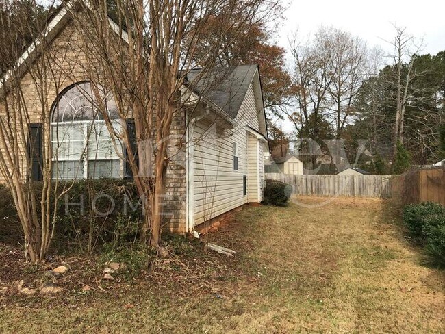 Foto del edificio - 8118 Birch Walk Dr