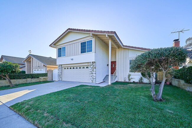 Foto del edificio - 15507 Caulfield Ave