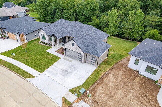 Foto del edificio - 506 Bandon Dunes Ct