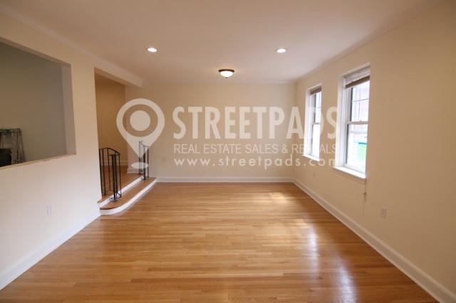 Foto principal - 2 bedroom in Brookline MA 02446