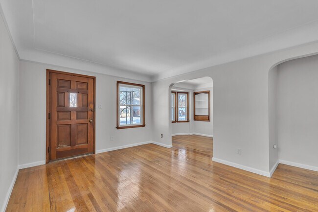 Foto del edificio - 11319 Tecumseh Ave