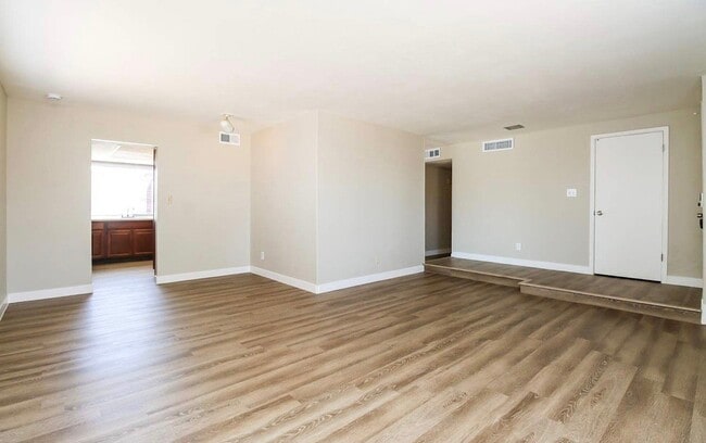 Building Photo - 6625 S 44th St