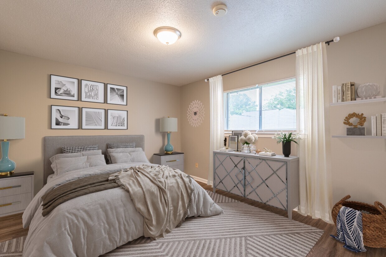 Courtyard Off the Square Apartments Apartments in Collierville, TN