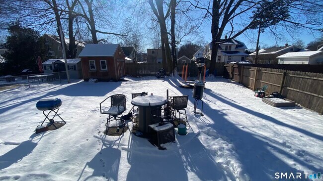 Building Photo - 214 Columbia St