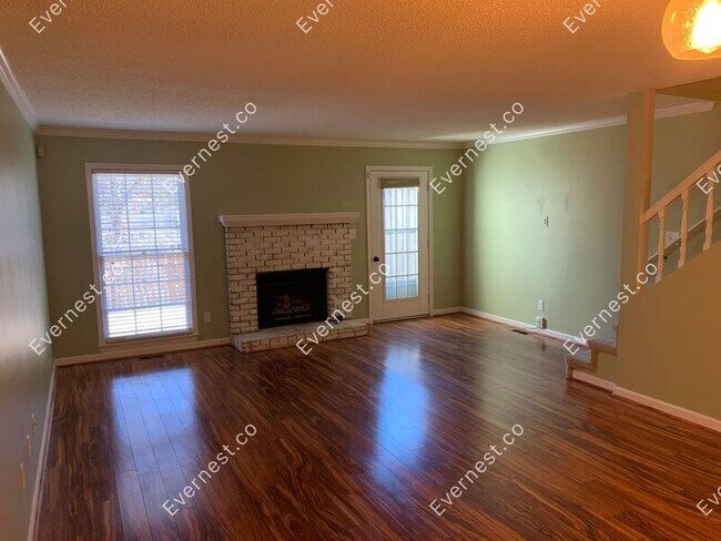 Building Photo - 1629 Ashwood Ln