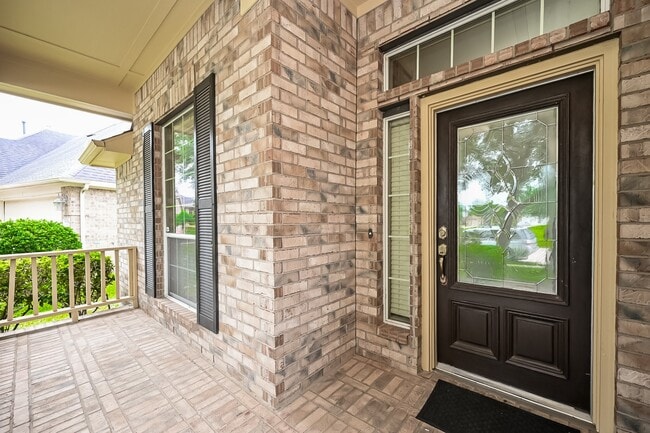 Foto del edificio - 8010 Durham Run Ln