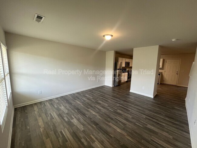 Foto del edificio - 3812 Bellingham Ct