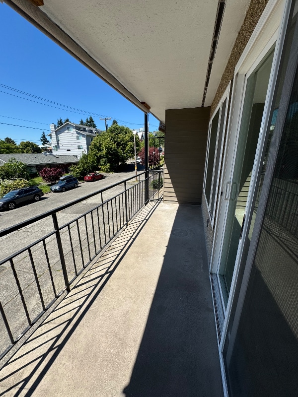 Building Photo - 303 N 44th St