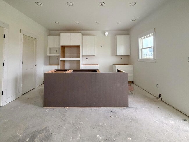 Building Photo - 508 Cripple Creek Cir