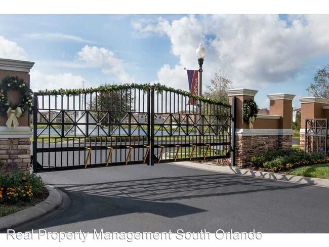Building Photo - 10903 Savannah Landing Cir