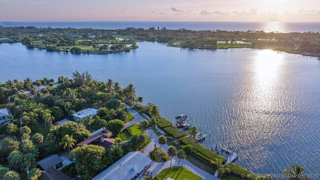 Foto del edificio - 12140 SE Indian River Dr N