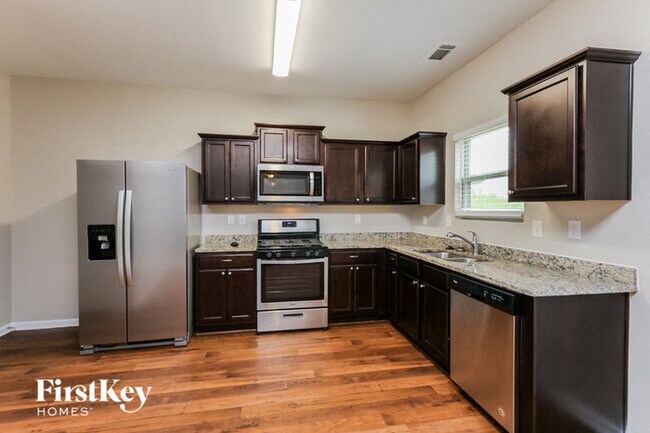 Building Photo - 704 Nonsuch Ct