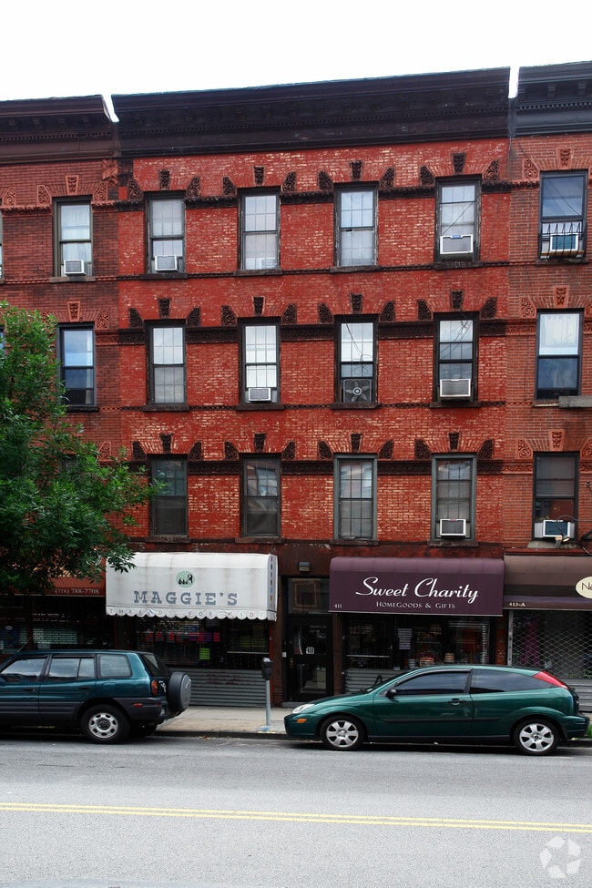 Building Photo - 411 7th Ave