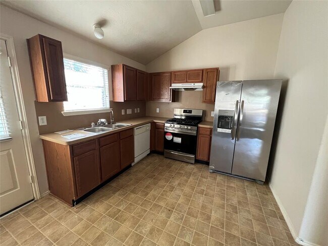 Building Photo - 15823 Regal Trace Ln