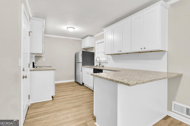 Foto del edificio - 3540 Hogan Rd SW