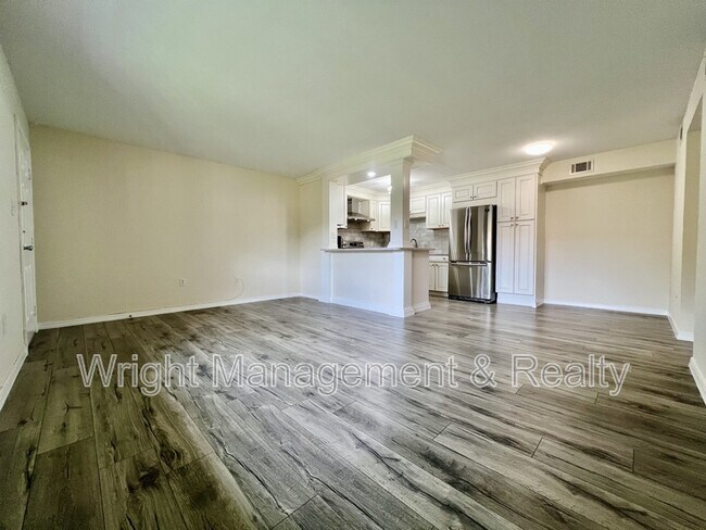Building Photo - 2690 Coral Landings Blvd