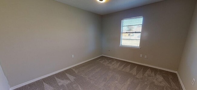 Building Photo - 4106 Skyline Dr