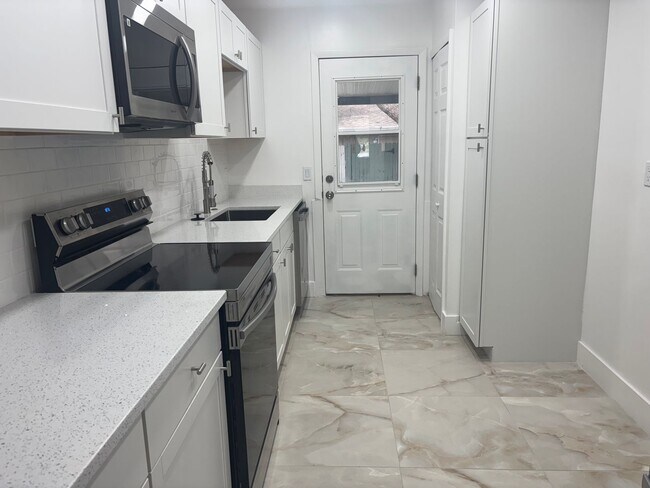 Foto del edificio - Beautiful, newly renovated 3/2 Condo in a Great Neighborhood/Altamonte Springs