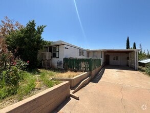 Building Photo - 124 E 460 N