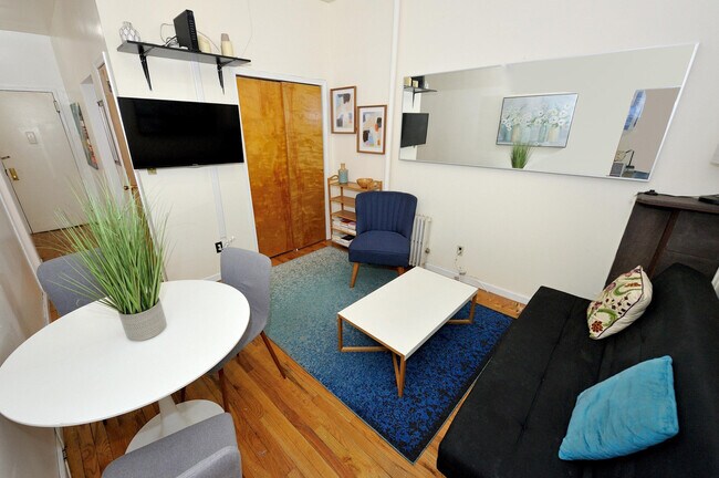 Foto del edificio - 721-710 10th Ave