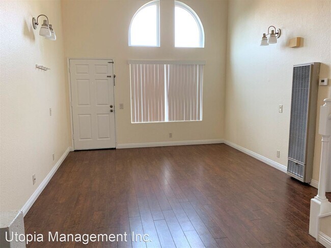Building Photo - 1 br, 1 bath House - 4050 Porte La Paz #47