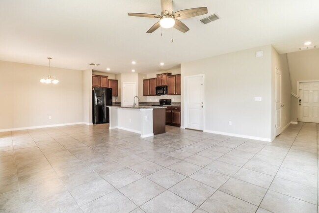 Building Photo - 10153 Golden Wonder Ln