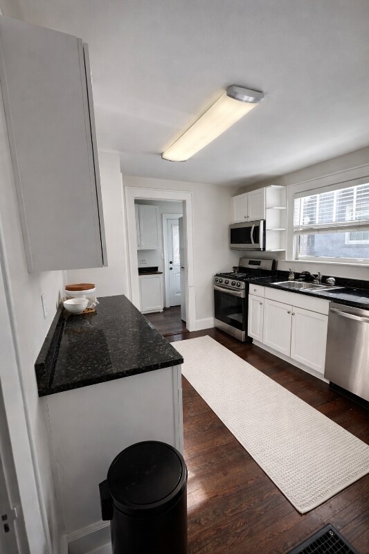 Building Photo - 1433 N Highland Ave NE