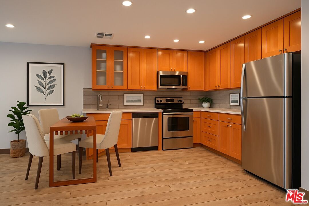 Foto principal - 740 Kings Rd