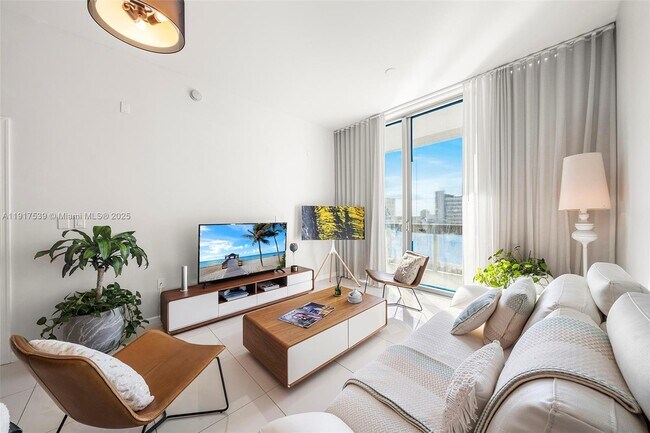 Foto del edificio - 7930 East Dr