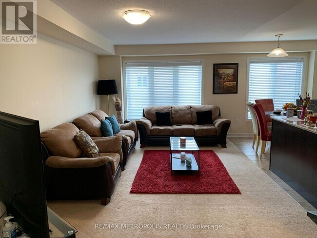 Photo du bâtiment - 420-420 Linden Dr