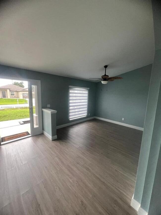 Building Photo - 1305 SW 22nd Pl