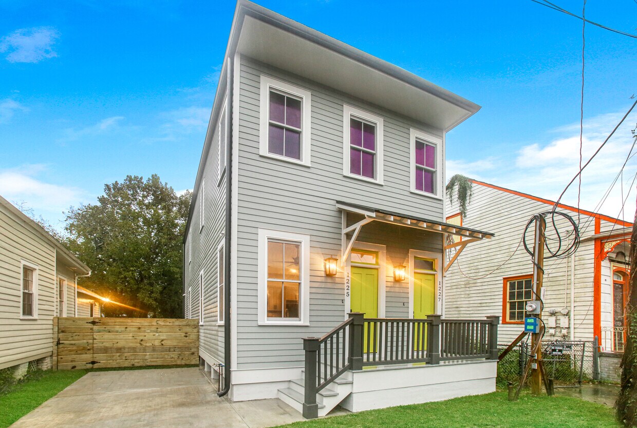 Foto principal - 1225 Clouet St
