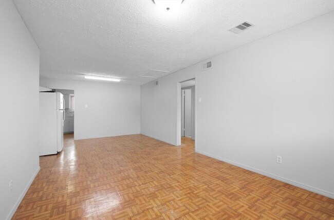 Building Photo - 8001 E Loop