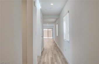 Building Photo - 2124 Abraham Ave