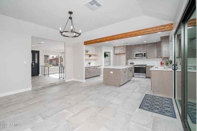 Building Photo - 9209 N 48th Dr