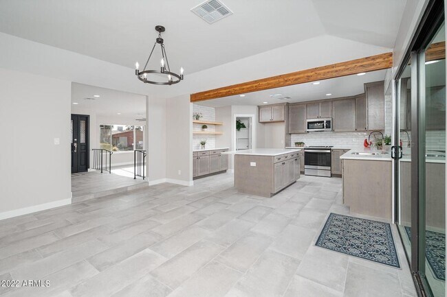 Foto del edificio - 9209 N 48th Dr