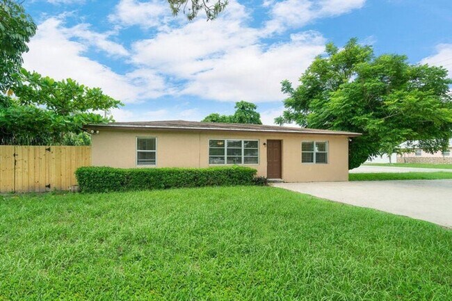 Foto del edificio - 5854 Kumquat Rd
