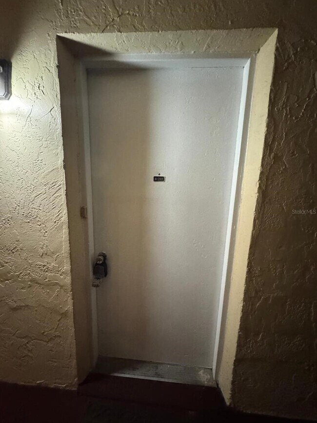 Foto del edificio - 2050 Oleander Blvd