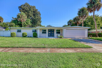 Building Photo - 1790 S Lilac Cir