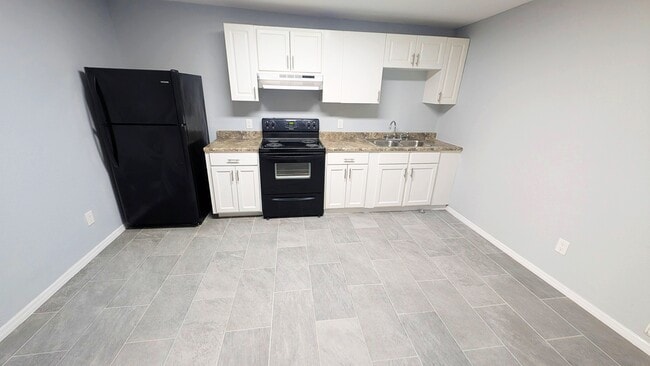 Building Photo - 1801 Cortez St